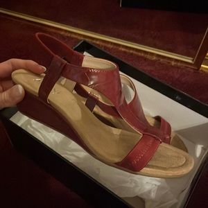 Alfani Vacanzaa Scarlet Croc size 7.5 vacanzascarl